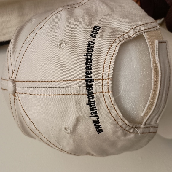 Land Rover Hat $34 + Free gift scarf or Hat. Hat is practically new - Picture 3 of 13
